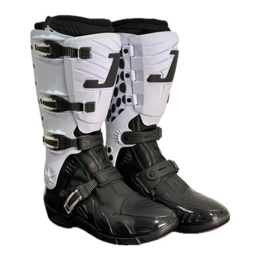 Jett Lite Boots - Black/White
